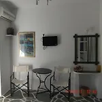 Eva Πανσιόν *